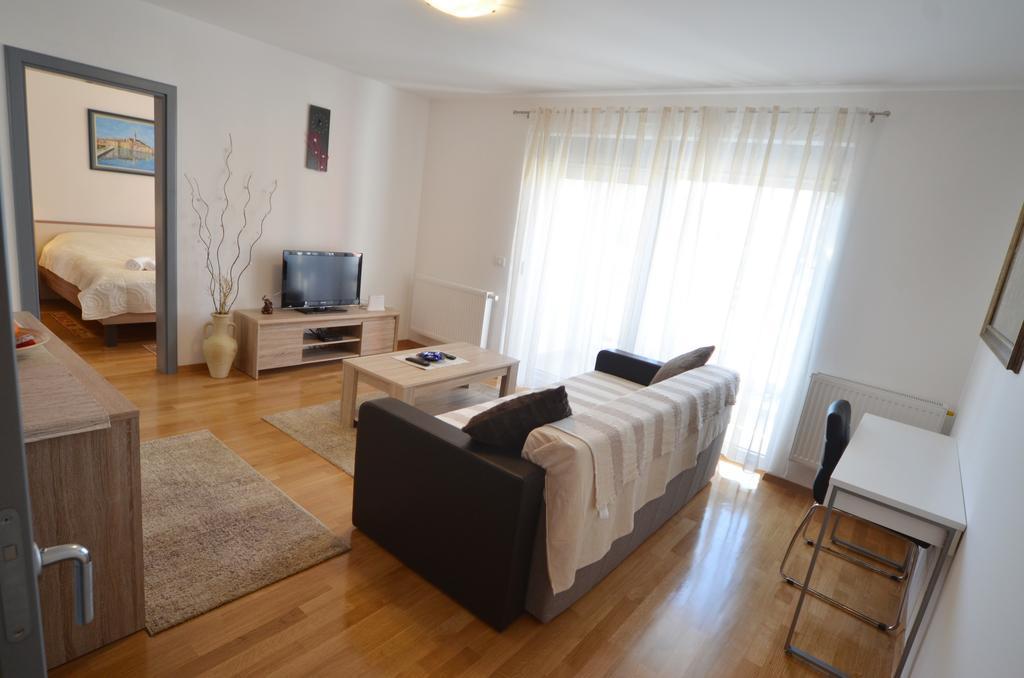 Apartment Dina 52 Rovinj Luaran gambar